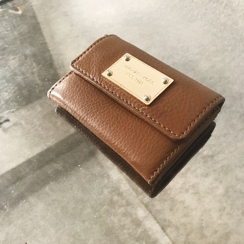 Michael Kors pebbled wallet